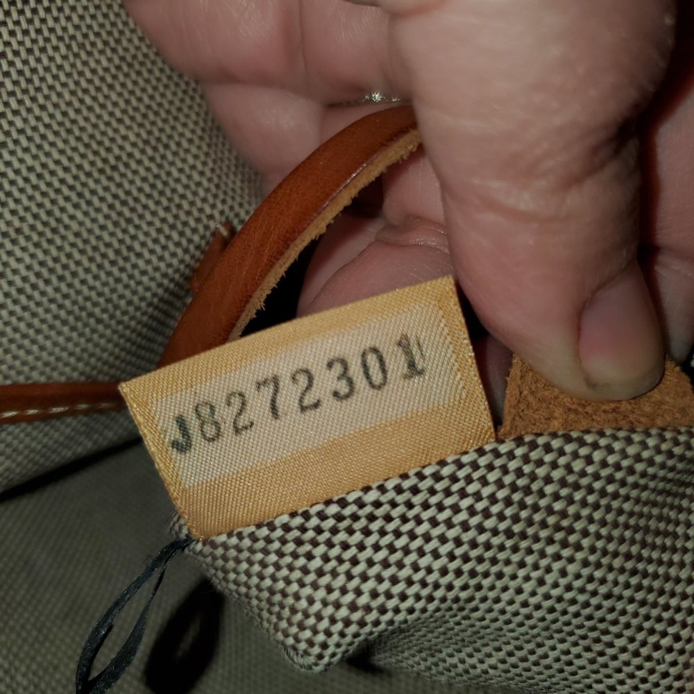 Dooney & Bourke Lucy Handbag - Picture 4 of 10